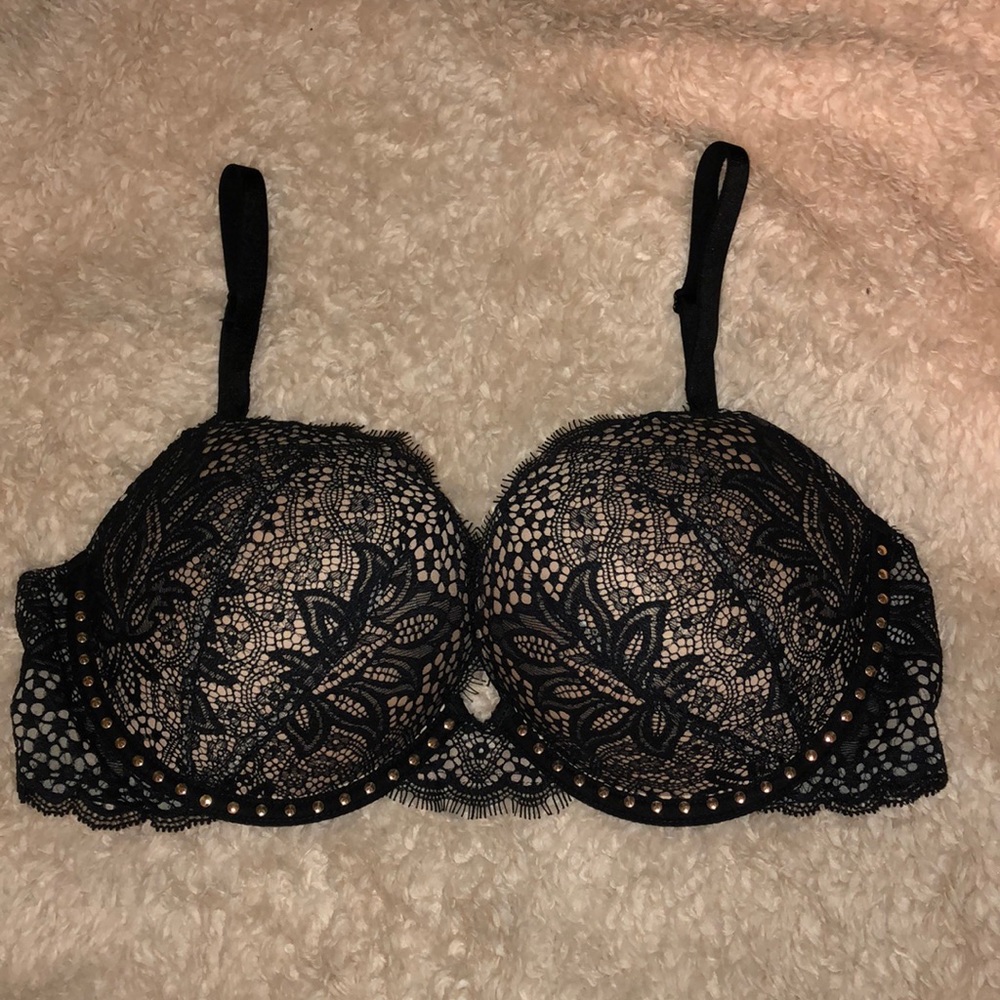 Victoria’s Secret Very Sexy Black Lace Bra